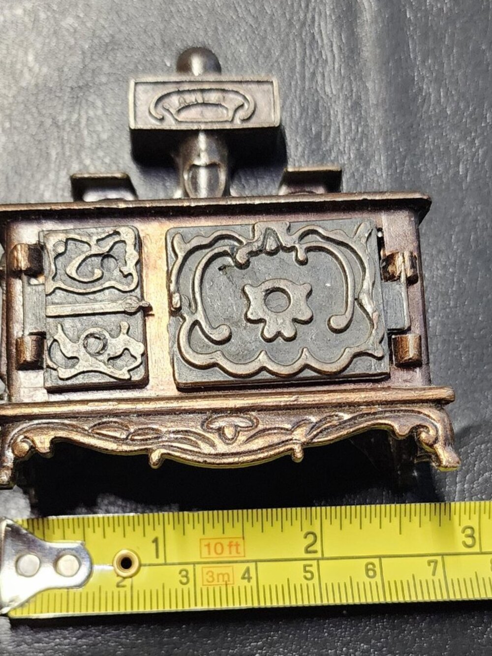 Dollhouse Die-Cast Metal Stove